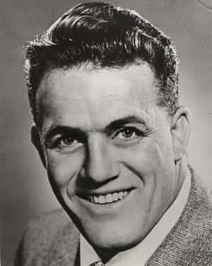 Vintage Portraitof Smiling Man Wallpaper