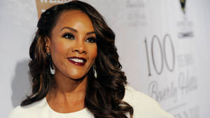 Vivica Fox - Dazzling Hollywood Actress Wallpaper