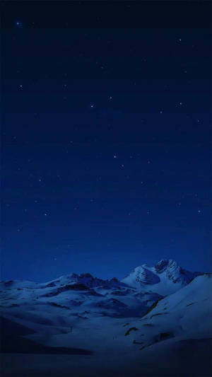 Vivo Y11 Marveling At The Beauty Of Snow Mountains Wallpaper