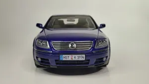 Volkswagen Phaeton Front View Wallpaper