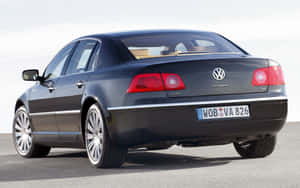 Volkswagen Phaeton Rear View Wallpaper