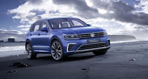 Volkswagen Tiguan R Line Concepton Beach Wallpaper