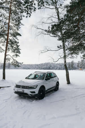 Volkswagen Tiguan Winter Landscape Wallpaper