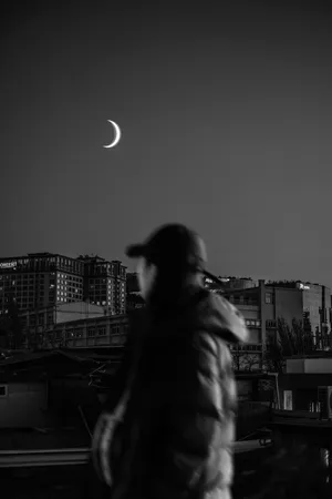 Vulnerable Girl At Night Wallpaper