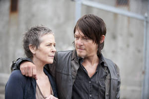 Walking Dead Daryl With Woman Wallpaper