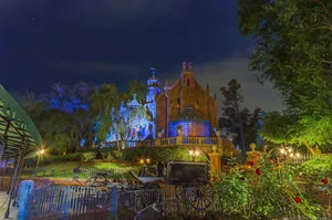 Walt Disney World Haunted Mansion Wallpaper
