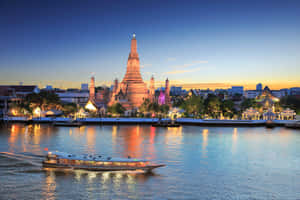Wat Arun Across The River Wallpaper