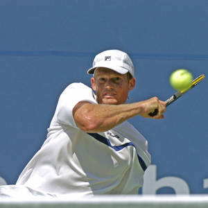 Wayne Ferreira Focused On Ball Wallpaper