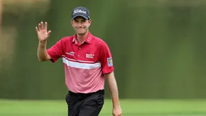 Webb Simpson Waving Wallpaper