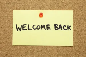 Welcome Back Note Pinned Cork Board Wallpaper