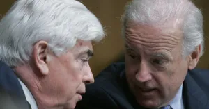 Whispering Christopher Dodd Wallpaper