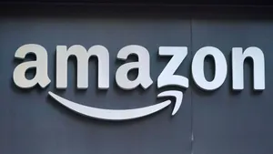 White Amazon Uk Logo Wallpaper