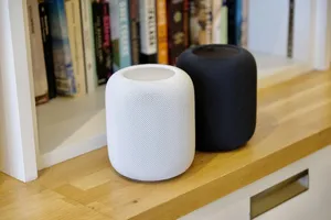 Whiteand Black Home Podson Shelf Wallpaper