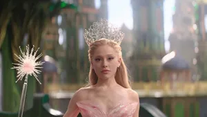 Wicked Glinda Character Portrait Wallpaper