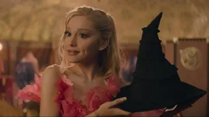 Wicked Glinda Transformation Wallpaper
