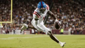 Wide Receiver In Action Wallpaper