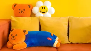 Wiggle Wiggle Plush Toys Wallpaper