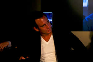 Will Arnett Striking A Pose During A Photoshoot Wallpaper