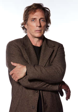 William Fichtner Striking A Pose In A Photoshoot Wallpaper