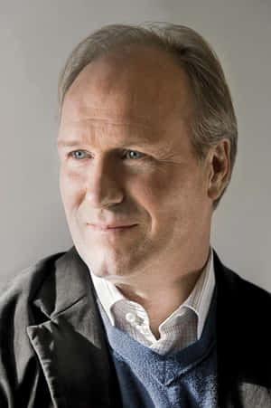 William Hurt Posing For A Photo Wallpaper