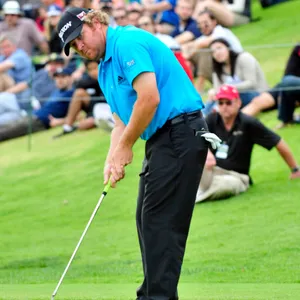 William Mcgirt Estimating His Aim Wallpaper