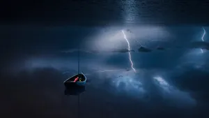 Windows 11 4k Lightning At Sea Wallpaper