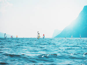 Windsurfing Cyrstal Blue Ocean Wallpaper