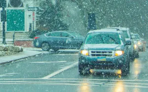 Winter Driving In Snowy Conditions Wallpaper