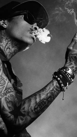 Wiz Khalifa Smoking Wallpaper