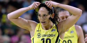 Wnba Sue Bird Gear Wallpaper