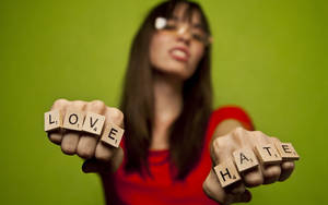 Woman Hate Love Scrabble Wallpaper