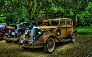 Wood-framed Old Car Wallpaper