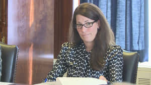 Working Alison Lundergan Grimes Wallpaper