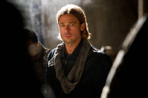 World War Z Gerry Between Shadows Wallpaper