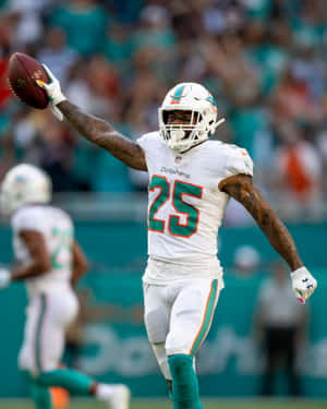 Xavien Howard Outdoor Shot Football Wallpaper