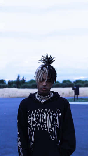 Xxxtentacion Pfp Standing Wallpaper