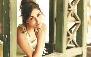 Yami Gautam Natural Lighting Wallpaper