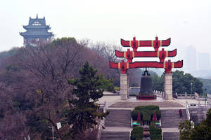 Yellow Crane Tower Bell Wuhan Wallpaper