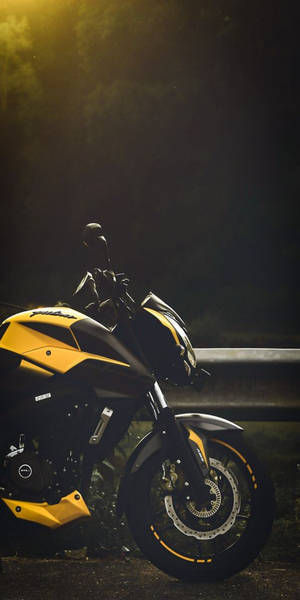 Yellow Pulsar 150 Wallpaper