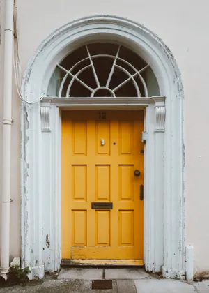 Yellow Vintage Aesthetic Door Design Wallpaper
