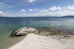 Yellowstone National Park Fishing Cone Wallpaper