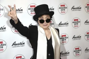 Yoko Ono Event Peace Sign Wallpaper