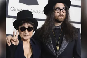 Yoko Ono Sean Lennon Grammys Wallpaper