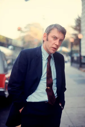 Young Donald Sutherland Street Portrait Wallpaper