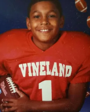 Young Football Player Vineland Number One Wallpaper