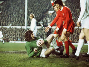 Young Football Players Pat Jennings Versus Peter Cormack Wallpaper