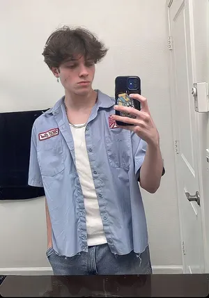 Young Man Mirror Selfie Wallpaper