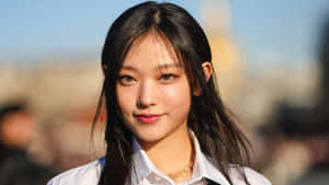 Young Woman Sunlit Portrait Wallpaper