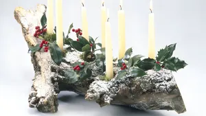 Yule Log Candle Holder Wallpaper
