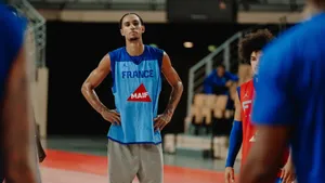 Zaccharie Risacher Basketball Training Wallpaper